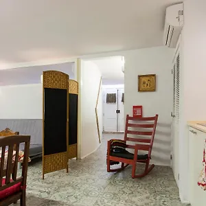 Joivy Alfama 35 , Lisbon Portugal